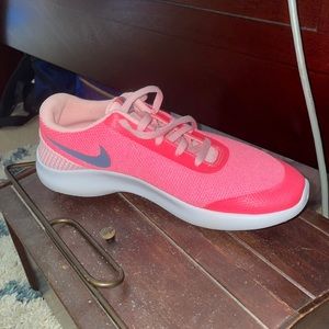NWT Nike running shoes